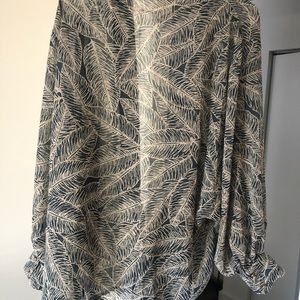 Wishlist Apparel by Vici Collection palm print top